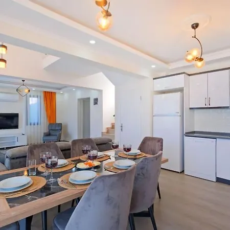 Simge 4+1 Oeluedeniz * 费特希耶