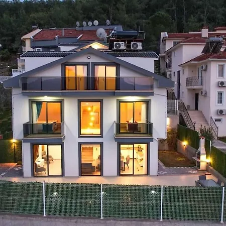 Simge 4+1 Oeluedeniz Hotel