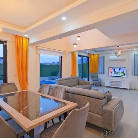 别墅 Simge 4+1 Oeluedeniz *