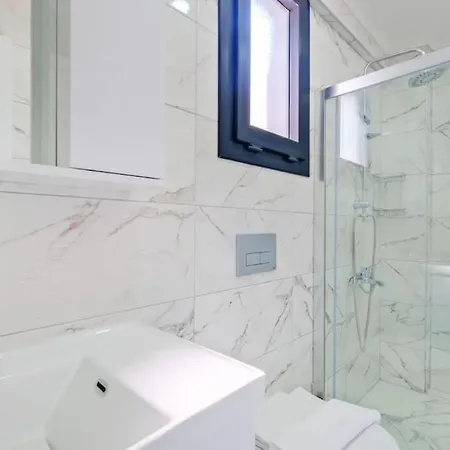 Villa Simge 4+1 Oeluedeniz Fethiye