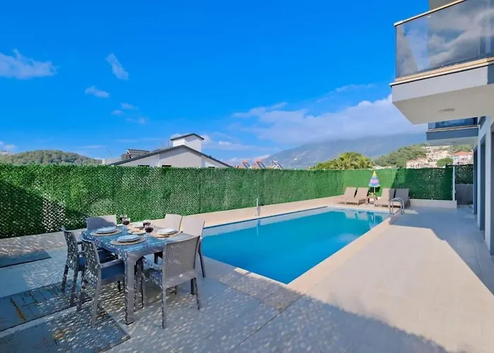 Simge 4+1 Oeluedeniz Βίλα