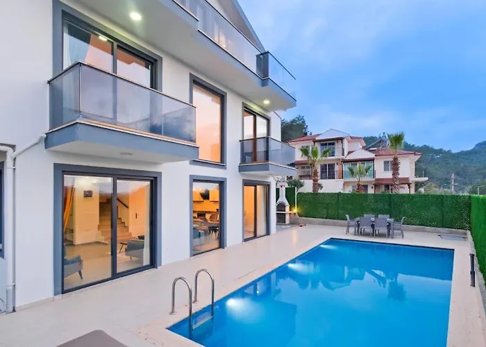 Simge 4+1 Oeluedeniz Βίλα *