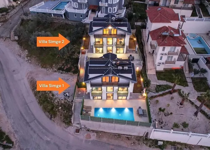 Villa Simge 4+1 Oeluedeniz Fethiye